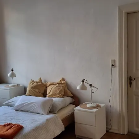 Studio- Kokon- Souterrain Apartment *
