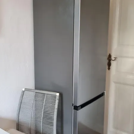 Studio- Kokon- Souterrain Apartment *